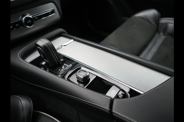 Volvo XC90 T8 Recharge AWD R-Design 7 Persoons LONG RANGE PHEV 455pk Dealer O.H. | Adaptive Cruise | 360 Camera | Lederen Sportstoelen Memory & Verwarmd | Apple Carplay | Stuur Verwarmd | Keyless | Blis | Navigatie | DAB | Virtual | Plug In Hybrid |