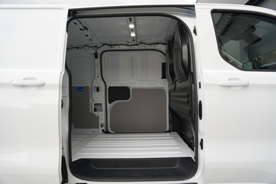 Ford E-Transit Custom 340 L2H1 Limited 71 kWh 218pk - 2x Schuifdeur - Trekhaak - Carplay - Camera - Carplay - Rijklaar