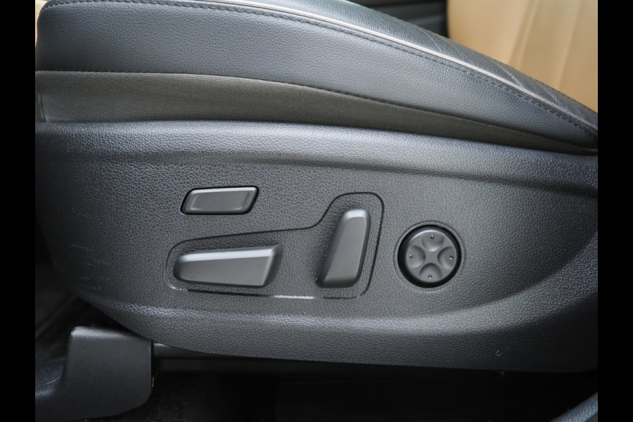 Hyundai Santa Fe 1.6 T-GDI PHEV Premium Sky 7p. | NL Auto | Panoramadak | Trekhaak | Leder | 360 | HUD | Krell | Keyless | Memory