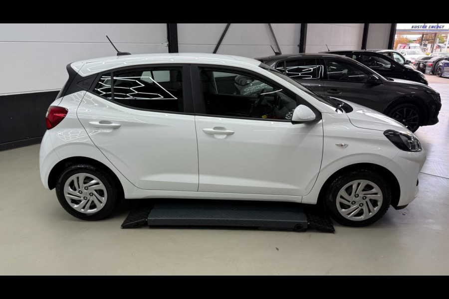Hyundai i10 1.0 CarPlay, cruise control, camera achter, stoelverwarming