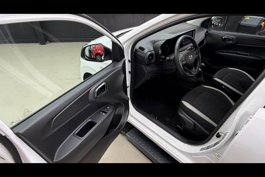 Hyundai i10 1.0 CarPlay, cruise control, camera achter, stoelverwarming