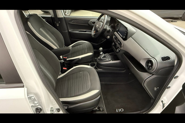 Hyundai i10 1.0 CarPlay, cruise control, camera achter, stoelverwarming