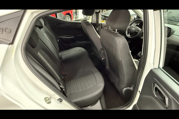 Hyundai i10 1.0 CarPlay, cruise control, camera achter, stoelverwarming