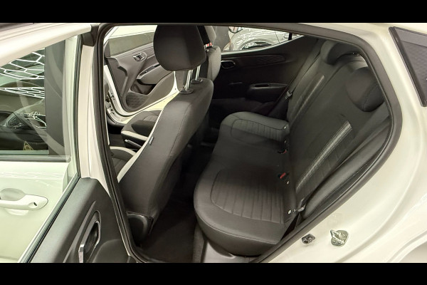 Hyundai i10 1.0 CarPlay, cruise control, camera achter, stoelverwarming