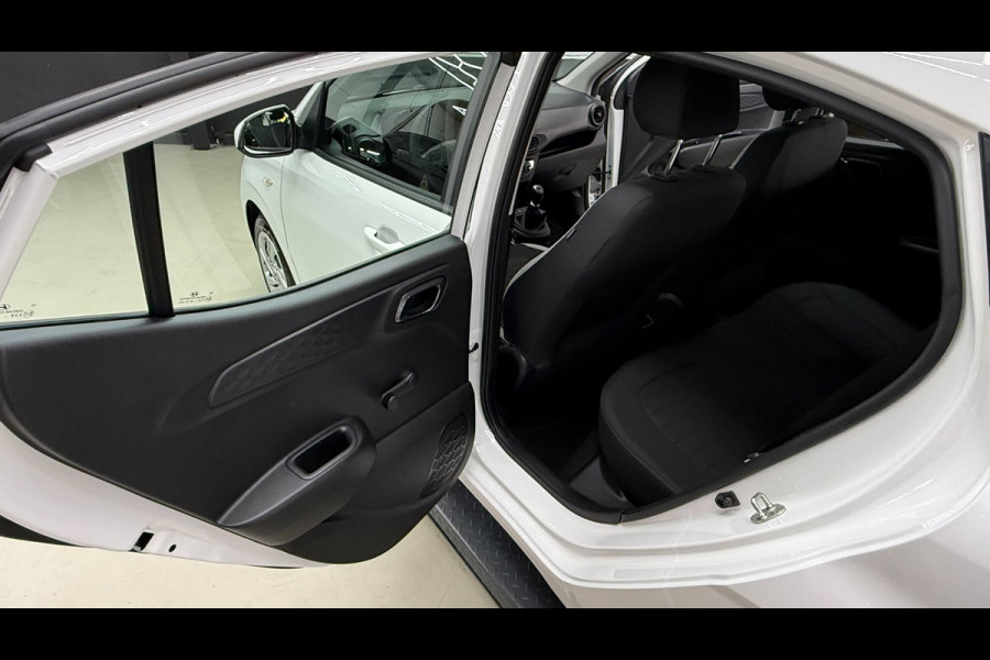 Hyundai i10 1.0 CarPlay, cruise control, camera achter, stoelverwarming
