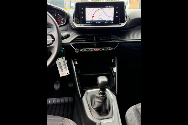 Peugeot 2008 1.2 PureTech Active Pack 23.000 KM - Apple CarPlay / Navigatie I Airco I LED I Sport velgen I Dealer onderhouden