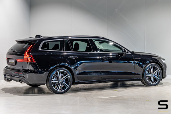 Volvo V60 2.0 B3 Momentum Advantage|NAP|Trekhaak|Cam|E-stoel