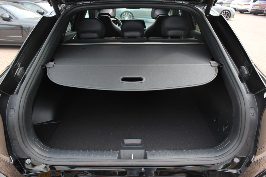 Kia Ev6 GT-Line 77.4 kWh / Full option! / Trekhaak / Panoramadak / 360Camera / Head-up / Keyless / 19'' / Half leder / Matrix LED / DAB / ACC / Stoelverwarming V+A / Warmtepomp