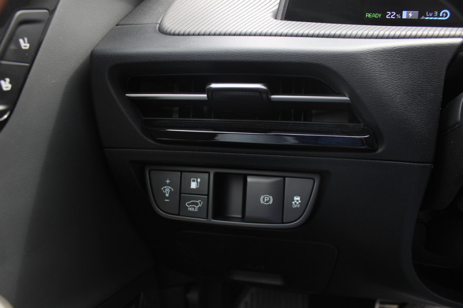 Kia Ev6 GT-Line 77.4 kWh / Full option! / Trekhaak / Panoramadak / 360Camera / Head-up / Keyless / 19'' / Half leder / Matrix LED / DAB / ACC / Stoelverwarming V+A / Warmtepomp