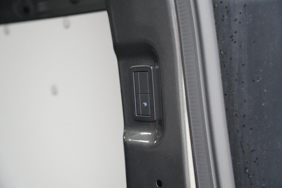 Ford E-Transit Custom 340 L2H1 Limited 71 kWh 218pk - Carplay - Camera - Stoel-stuurverwarming - Rijklaar