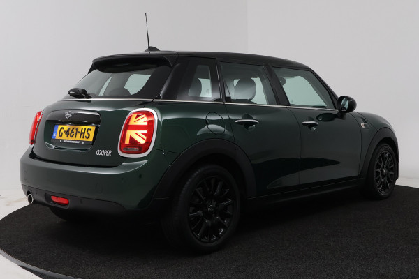 MINI 5-deurs 1.5 Cooper Chili (STOELVERWARMING, PARKEERSENSOREN, DEALER ONDERHOUDEN)