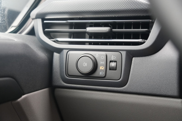 Ford E-Transit Custom 340 L2H1 Limited 71 kWh 218pk - Carplay - Camera - Stoel-stuurverwarming - Rijklaar