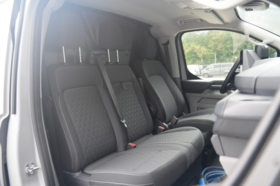 Ford E-Transit Custom 340 L2H1 Limited 71 kWh 218pk - Carplay - Camera - Stoel-stuurverwarming - Rijklaar