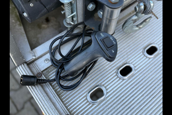 Iveco Daily 35S21 3.0 410 Oprijwagen AUTOMAAT CARPLAY-CLIMA-CRUISE-ELEKTRISCHE LIER-LED-LUCHTVERING-NAVIGATIE-TACHOGRAAF-TREKHAAK