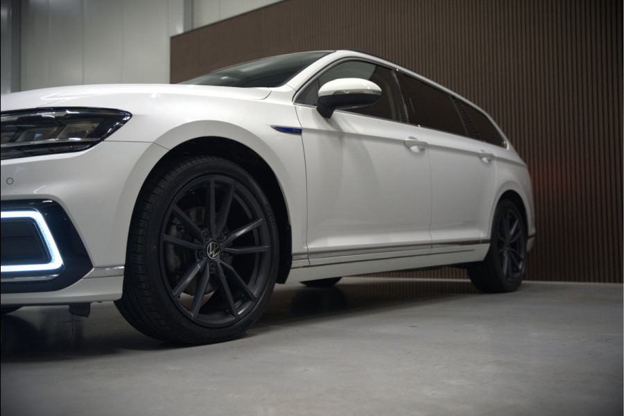 Volkswagen Passat Variant 1.4 TSI PHEV GTE Business | Stoelverwarming | Keyless | Navigatie | Apple Carplay | Camera | Trekhaak | Parkeersensoren | Climate Control | Cruise Control | Pretoria | SOH 93,87%