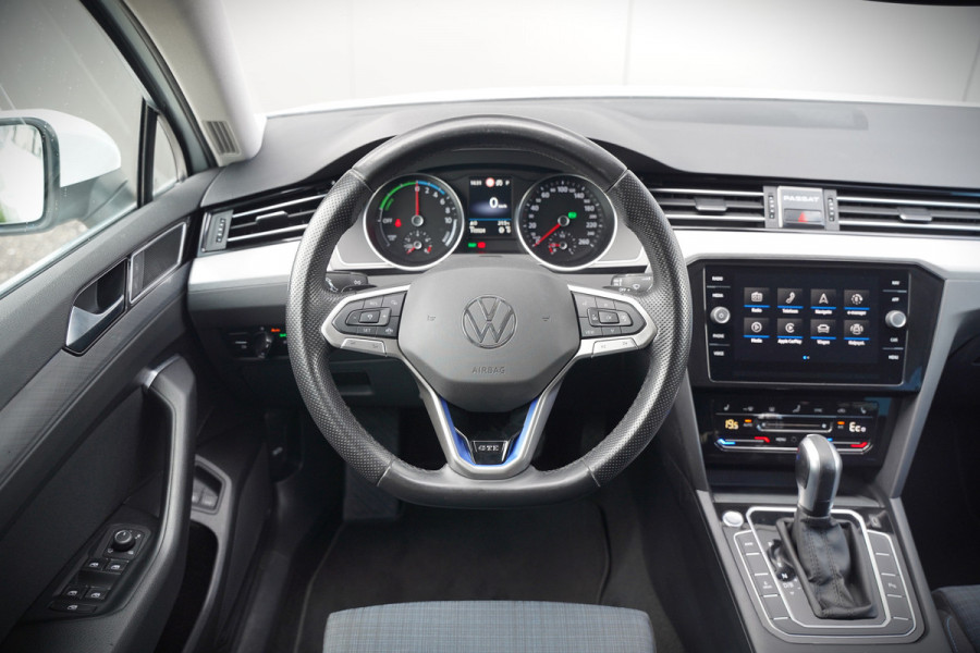 Volkswagen Passat Variant 1.4 TSI PHEV GTE Business | Stoelverwarming | Keyless | Navigatie | Apple Carplay | Camera | Trekhaak | Parkeersensoren | Climate Control | Cruise Control | Pretoria | SOH 93,87%