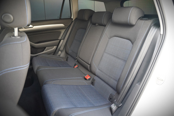 Volkswagen Passat Variant 1.4 TSI PHEV GTE Business | Stoelverwarming | Keyless | Navigatie | Apple Carplay | Camera | Trekhaak | Parkeersensoren | Climate Control | Cruise Control | Pretoria | SOH 93,87%