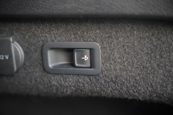 Volkswagen Passat Variant 1.4 TSI PHEV GTE Business | Stoelverwarming | Keyless | Navigatie | Apple Carplay | Camera | Trekhaak | Parkeersensoren | Climate Control | Cruise Control | Pretoria | SOH 93,87%