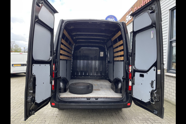 Opel Movano 2.3 CDTI 130pk L2H2 / vaste prijs rijklaar € 16.950 ex btw / lease vanaf € 366 / airco / cruise / navigatie / pdc achter / zwart metallic / geveerde chauffeurs stoel !