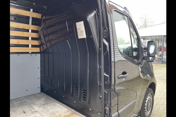 Opel Movano 2.3 CDTI 130pk L2H2 / vaste prijs rijklaar € 16.950 ex btw / lease vanaf € 366 / airco / cruise / navigatie / pdc achter / zwart metallic / geveerde chauffeurs stoel !