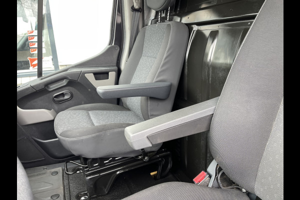 Opel Movano 2.3 CDTI 130pk L2H2 / vaste prijs rijklaar € 16.950 ex btw / lease vanaf € 366 / airco / cruise / navigatie / pdc achter / zwart metallic / geveerde chauffeurs stoel !