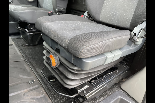 Opel Movano 2.3 CDTI 130pk L2H2 / vaste prijs rijklaar € 16.950 ex btw / lease vanaf € 366 / airco / cruise / navigatie / pdc achter / zwart metallic / geveerde chauffeurs stoel !