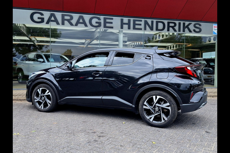 Toyota C-HR 2.0 Hybrid Dynamic | Apple Carplay Android Auto | Adaptive CC | Camera | Climate Control | 18"LM |