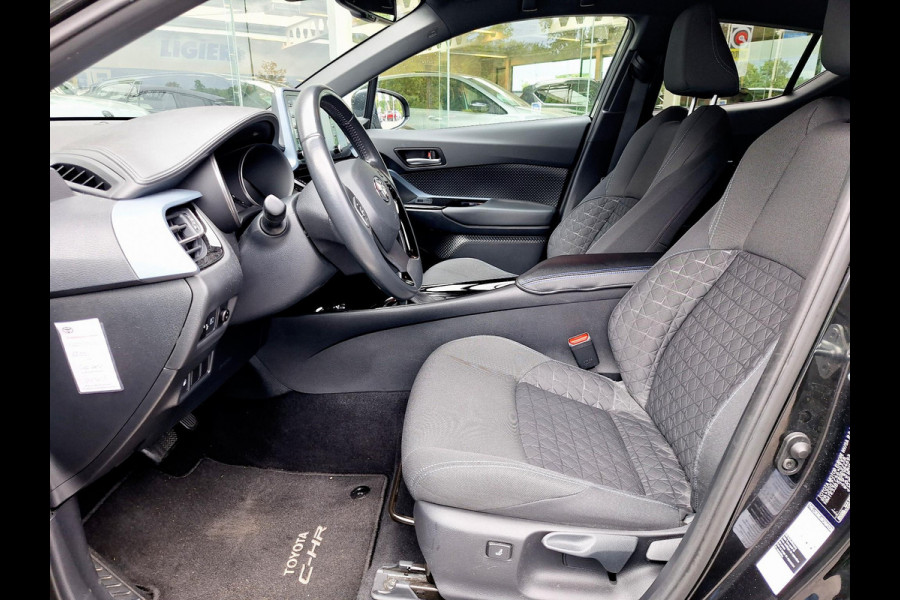 Toyota C-HR 2.0 Hybrid Dynamic | Apple Carplay Android Auto | Adaptive CC | Camera | Climate Control | 18"LM |