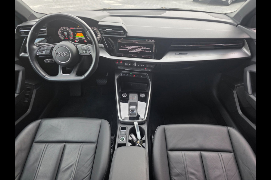 Audi A3 Sportback 40 e-tron TFSIe Pro Line plus | LEDER | BLACK OPTIEK | DIGITAL COCKPIT | STOELVERWARMING | CAMERA