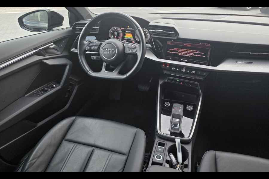 Audi A3 Sportback 40 e-tron TFSIe Pro Line plus | LEDER | BLACK OPTIEK | DIGITAL COCKPIT | STOELVERWARMING | CAMERA