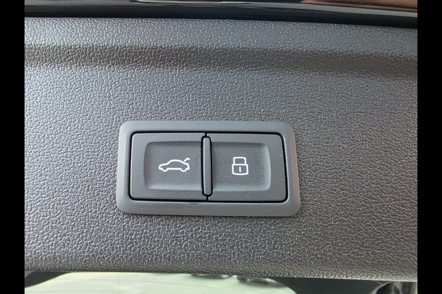 Audi A3 Sportback 40 e-tron TFSIe Pro Line plus | LEDER | BLACK OPTIEK | DIGITAL COCKPIT | STOELVERWARMING | CAMERA