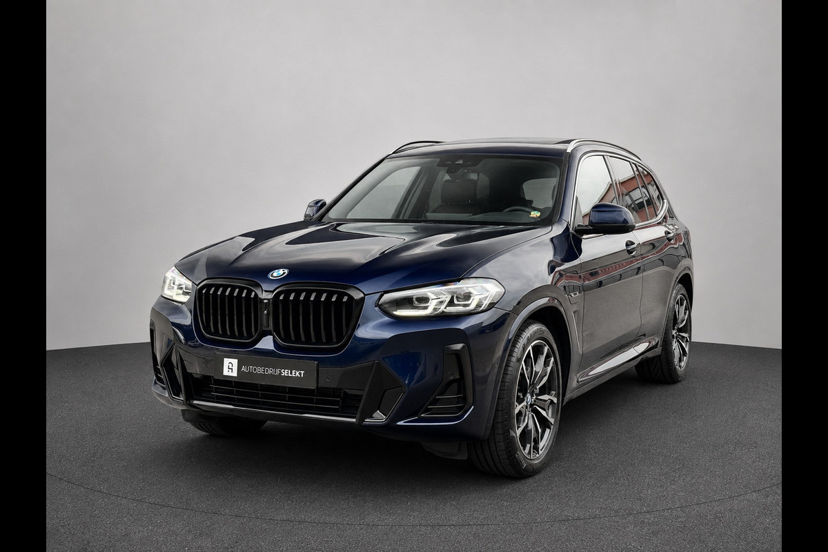 BMW X3 XDrive30e M-Sport | Pano | Trekhaak | Harman Kardon | Elektr. stoelen | Head Up | Keyless | 20 inch | 360