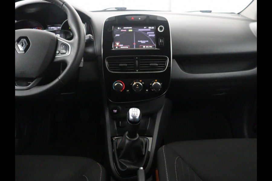 Renault Clio 0.9 TCe Limited | Cruise control | Park assist | Bluetooth | Navigatie | DAB | Getint glas | Full LED | Lichtmetaal 16'' |