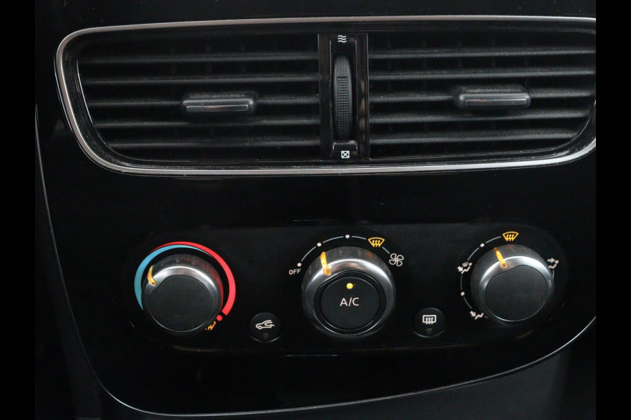 Renault Clio 0.9 TCe Limited | Cruise control | Park assist | Bluetooth | Navigatie | DAB | Getint glas | Full LED | Lichtmetaal 16'' |