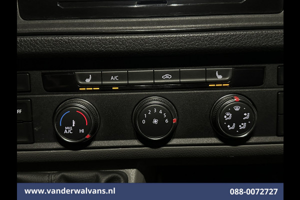 Volkswagen Crafter 2.0 TDI 141pk L3H2 L2H1 Euro6 Airco | Camera | Apple Carplay | Android Auto Parkeersensoren, Bijrijdersbank