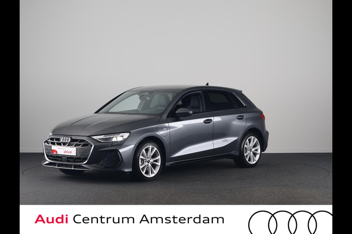 Audi A3 Sportback 40 TFSI e S edition 204 pk S-tronic | Verlengde garantie | Navigatie | Parkeersensoren (Park assist) | Achteruitrijcamera | Adaptieve cruise control | Autom. airco (3 zones) | S-Line |