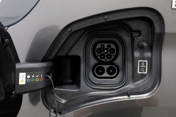 Toyota ProAce Electric Worker Professional 75 kWh Snellader WLTP Range 317km SOH 89% 05-2022