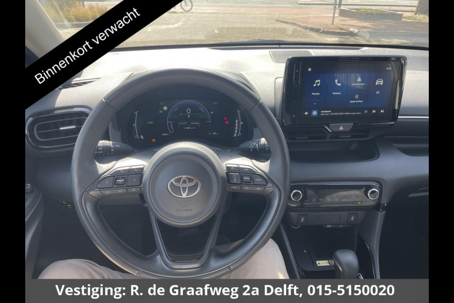 Toyota Yaris 1.5 Hybrid 115 Dynamic Luxury | Stuur- & Stoelverwarming | Parkeersensoren | Adaptieve Cruise Control | BSM