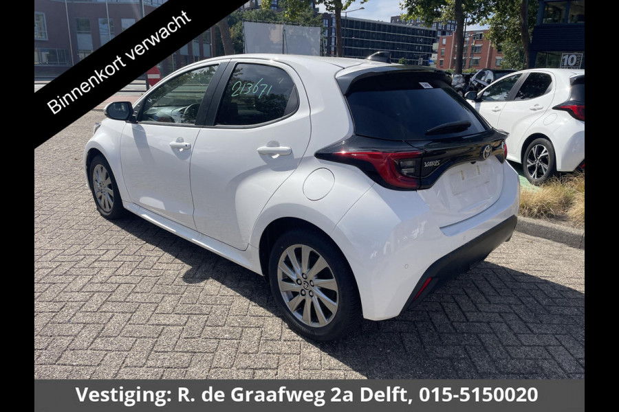 Toyota Yaris 1.5 Hybrid 115 Dynamic Luxury | Stuur- & Stoelverwarming | Parkeersensoren | Adaptieve Cruise Control | BSM