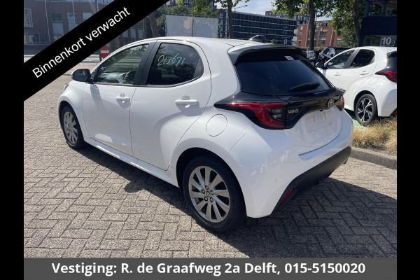 Toyota Yaris 1.5 Hybrid 115 Dynamic Luxury | Stuur- & Stoelverwarming | Parkeersensoren | Adaptieve Cruise Control | BSM