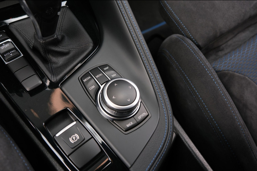 BMW X2 1.8i sDrive *M-Pakket* 103dkm M-Sportinterieur/Navi/"19 LMV