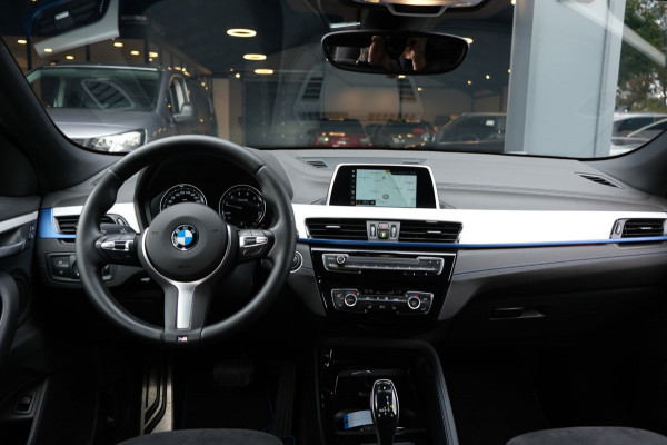BMW X2 1.8i sDrive *M-Pakket* 103dkm M-Sportinterieur/Navi/"19 LMV