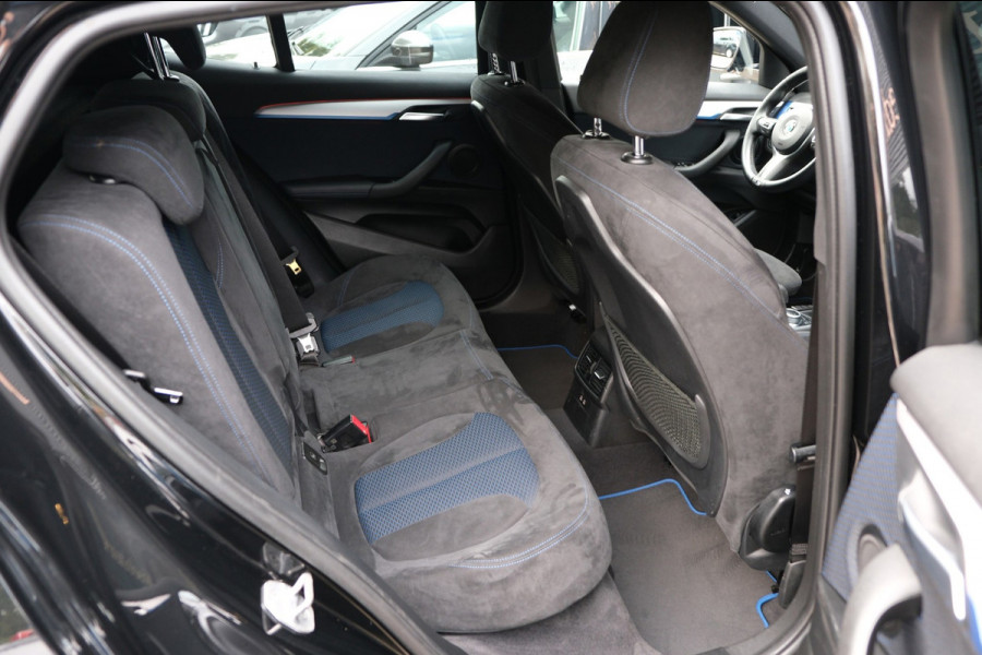 BMW X2 1.8i sDrive *M-Pakket* 103dkm M-Sportinterieur/Navi/"19 LMV