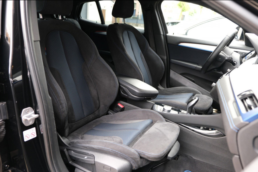 BMW X2 1.8i sDrive *M-Pakket* 103dkm M-Sportinterieur/Navi/"19 LMV