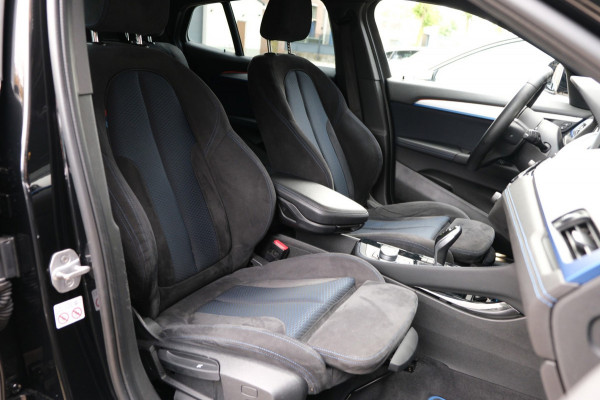 BMW X2 1.8i sDrive *M-Pakket* 103dkm M-Sportinterieur/Navi/"19 LMV