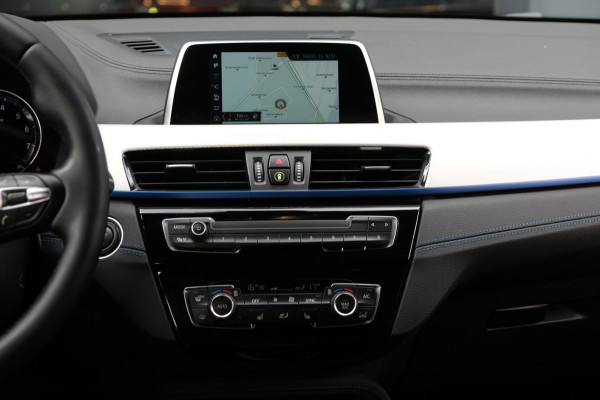 BMW X2 1.8i sDrive *M-Pakket* 103dkm M-Sportinterieur/Navi/"19 LMV