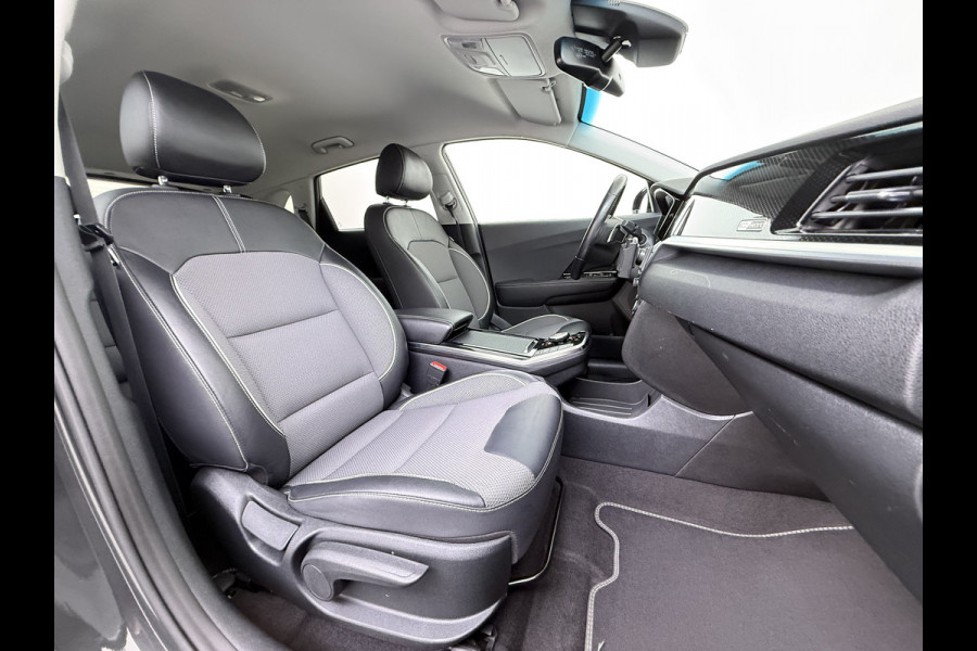 Kia e-Niro Edition 64kWh SOH 95,7% Stuur+Stoelverwarming Adap.Cruise Camera Apple Carplay Android Auto Navi Ecc Keyless-go DAB Lane Assist Isofix Regensensor Bluetooth 1e Eigenaar Origineel Nederlandse Auto