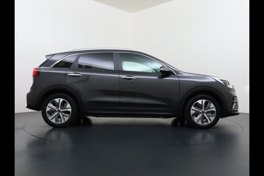 Kia e-Niro Edition 64kWh SOH 95,7% Stuur+Stoelverwarming Adap.Cruise Camera Apple Carplay Android Auto Navi Ecc Keyless-go DAB Lane Assist Isofix Regensensor Bluetooth 1e Eigenaar Origineel Nederlandse Auto
