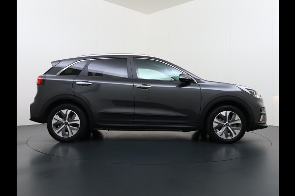 Kia e-Niro Edition 64kWh SOH 95,7% Stuur+Stoelverwarming Adap.Cruise Camera Apple Carplay Android Auto Navi Ecc Keyless-go DAB Lane Assist Isofix Regensensor Bluetooth 1e Eigenaar Origineel Nederlandse Auto