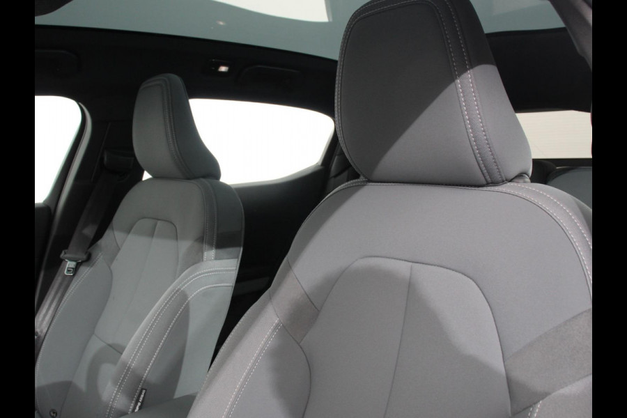Polestar 2 Long Range Dual Motor 408pk Launch Edition 78kWh Navigatie Verwarmde stoelen Led Cruise Control Lichtmetalen velgen Climate control Camera